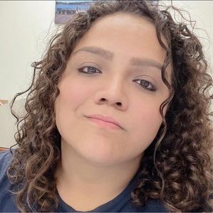 Meet your Posher, Vicky